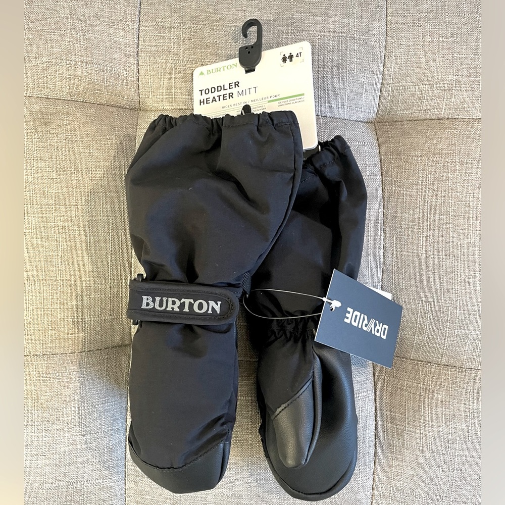 New with Tags Burton Mittens, Toddler Heater Mitt, 4T